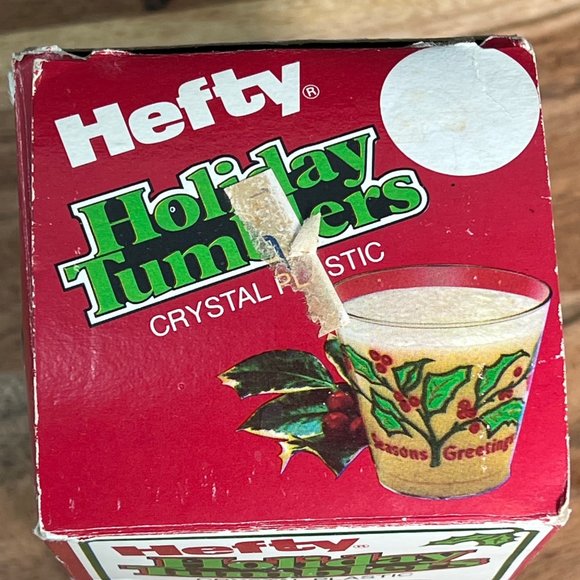 Hefty Holiday Tumblers Crystal Plastic Open Box 16 Cups 1981 Vintage Christmas - Picture 1 of 8